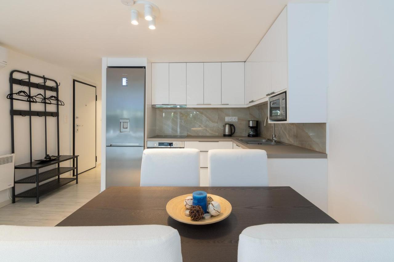 Apartment For 3 Ppl In Varkiza Bagian luar foto