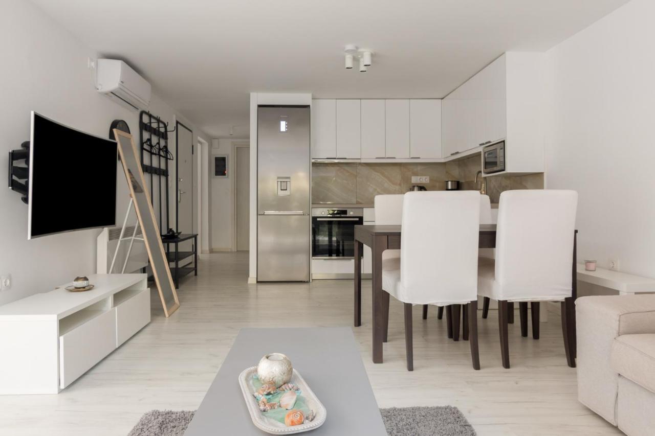 Apartment For 3 Ppl In Varkiza Bagian luar foto